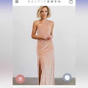 Baltic Born Tatiana Velvet One Shoulder Maxi Dress. Dress in Champagne sz. S